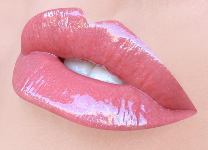 'DOLL FACE' ULTRA DAZZLE LIPGLOSS - BEAUTY CREATIONS - Compra Maquillaje y Artículos de Belleza | Belle Queen Cosmetics